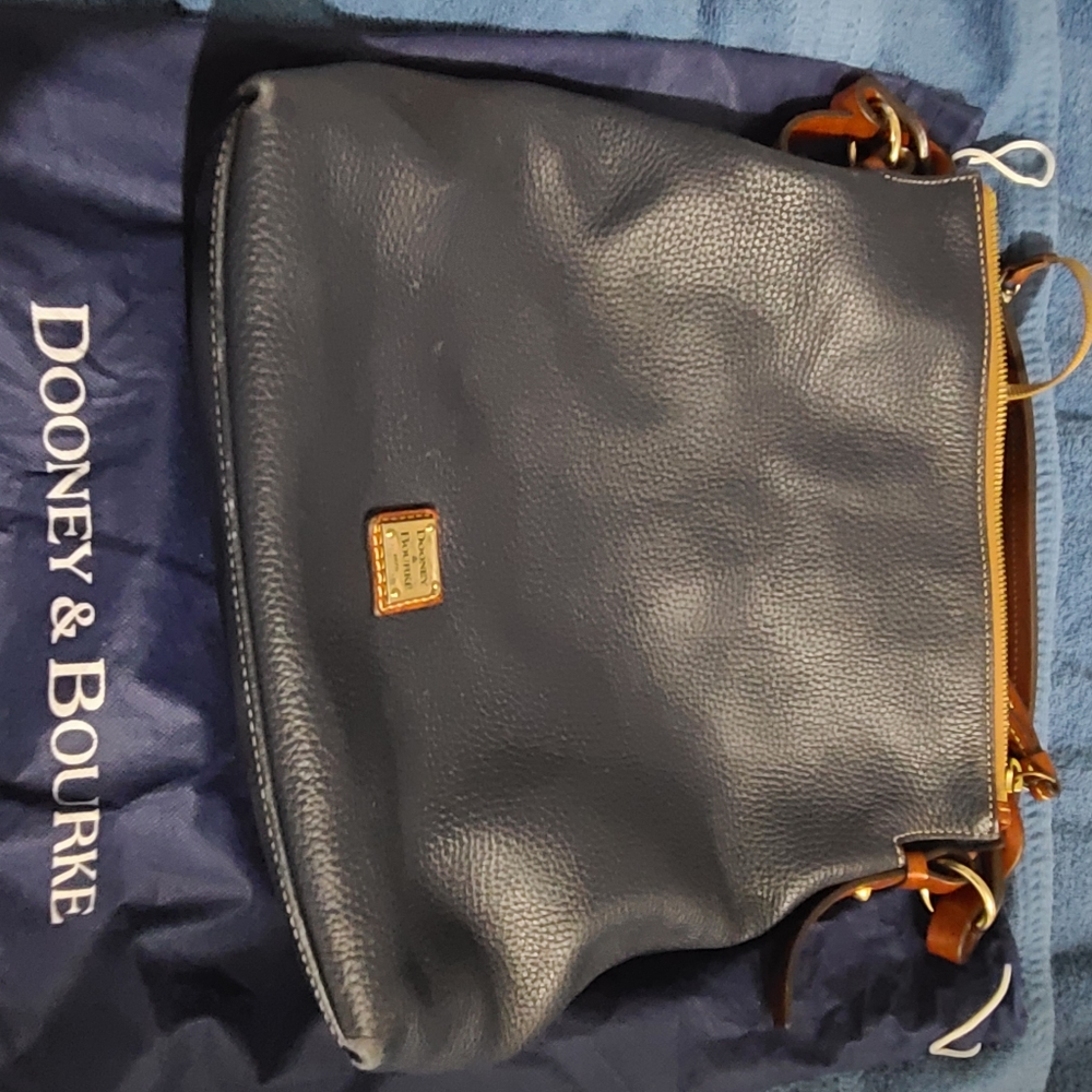 Dooney Bourke - Picture 6 of 6